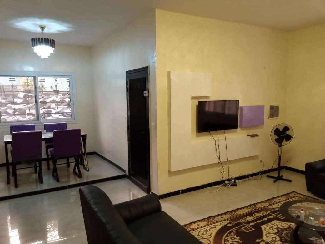 Ker Adja Apartamento Ziguinchor Exterior foto