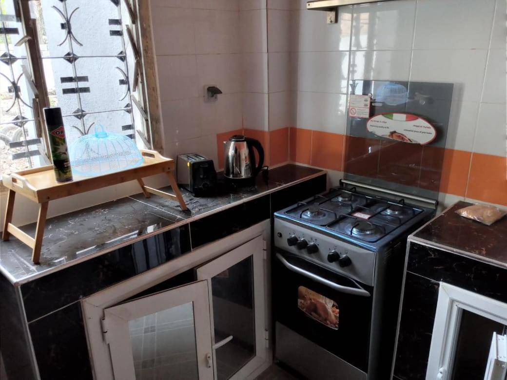 Ker Adja Apartamento Ziguinchor Exterior foto
