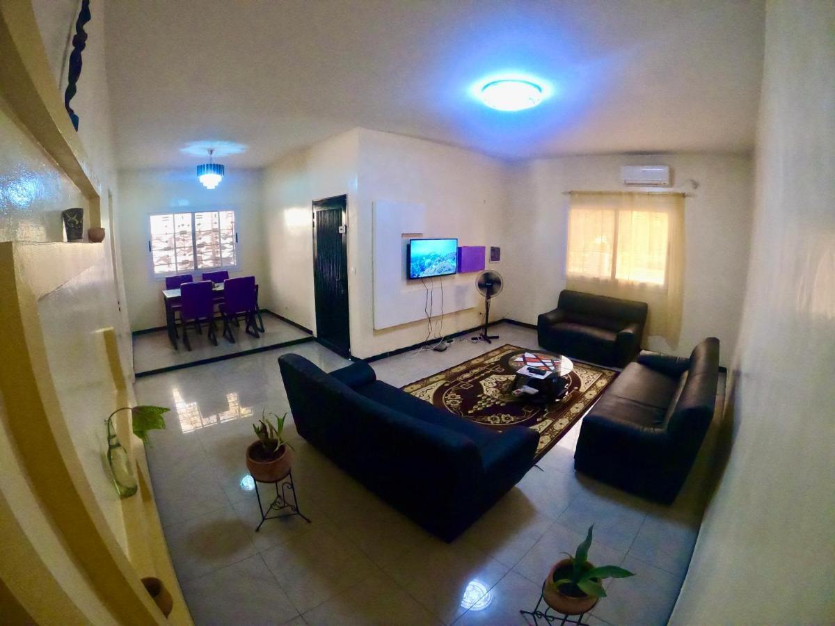Ker Adja Apartamento Ziguinchor Exterior foto