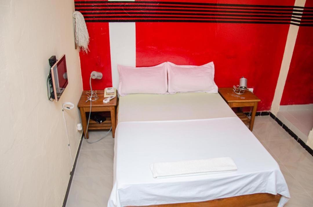 Ker Adja Apartamento Ziguinchor Exterior foto